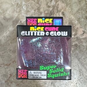 Glitter & Glow Cube - Purple